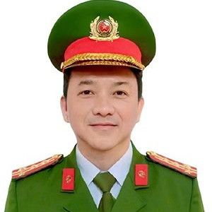 Ông Sầm Minh Hồ