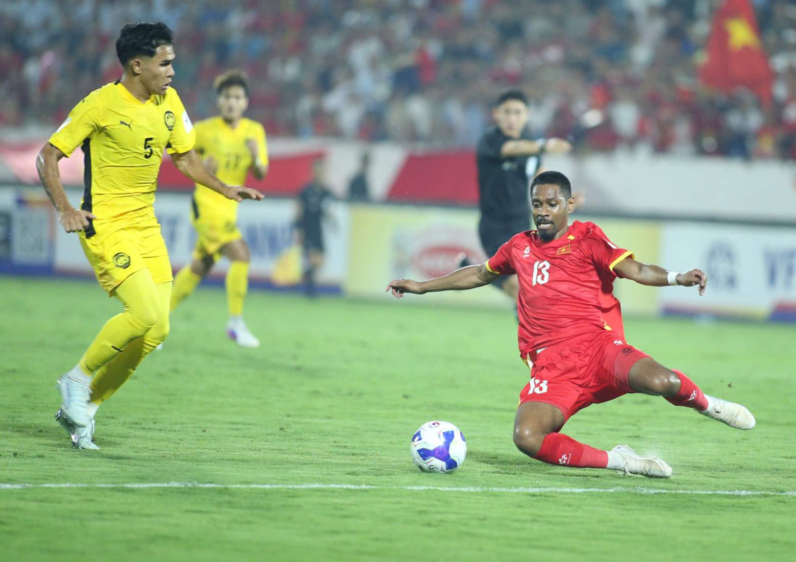 Trực tiếp bóng đá Việt Nam 2-0 Malaysia: Hoàng Hên kiến tạo, Xuân Son ghi bàn viet nam vs malaysia 5.jpg