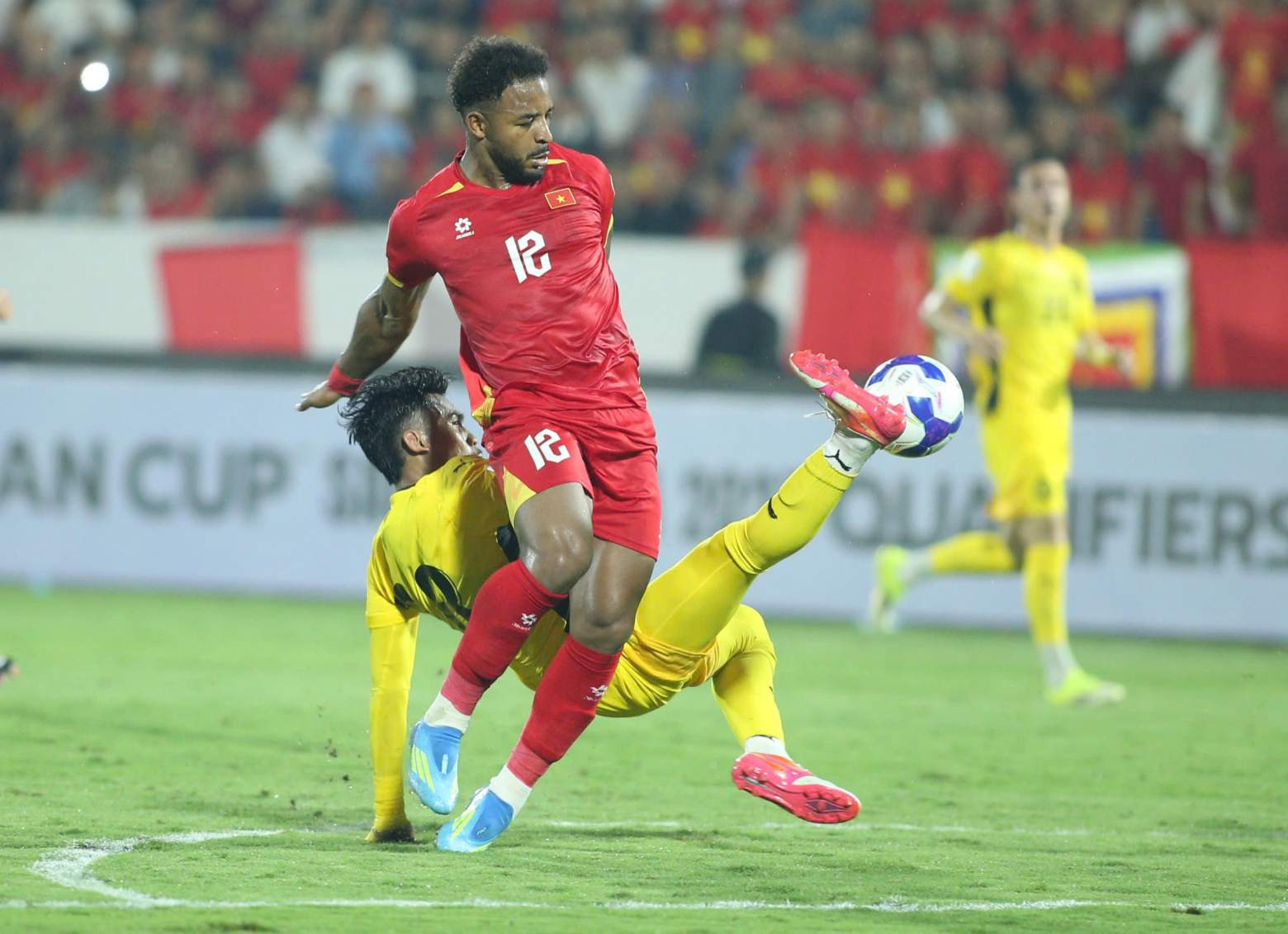 viet nam vs malaysia xuan son.jpg