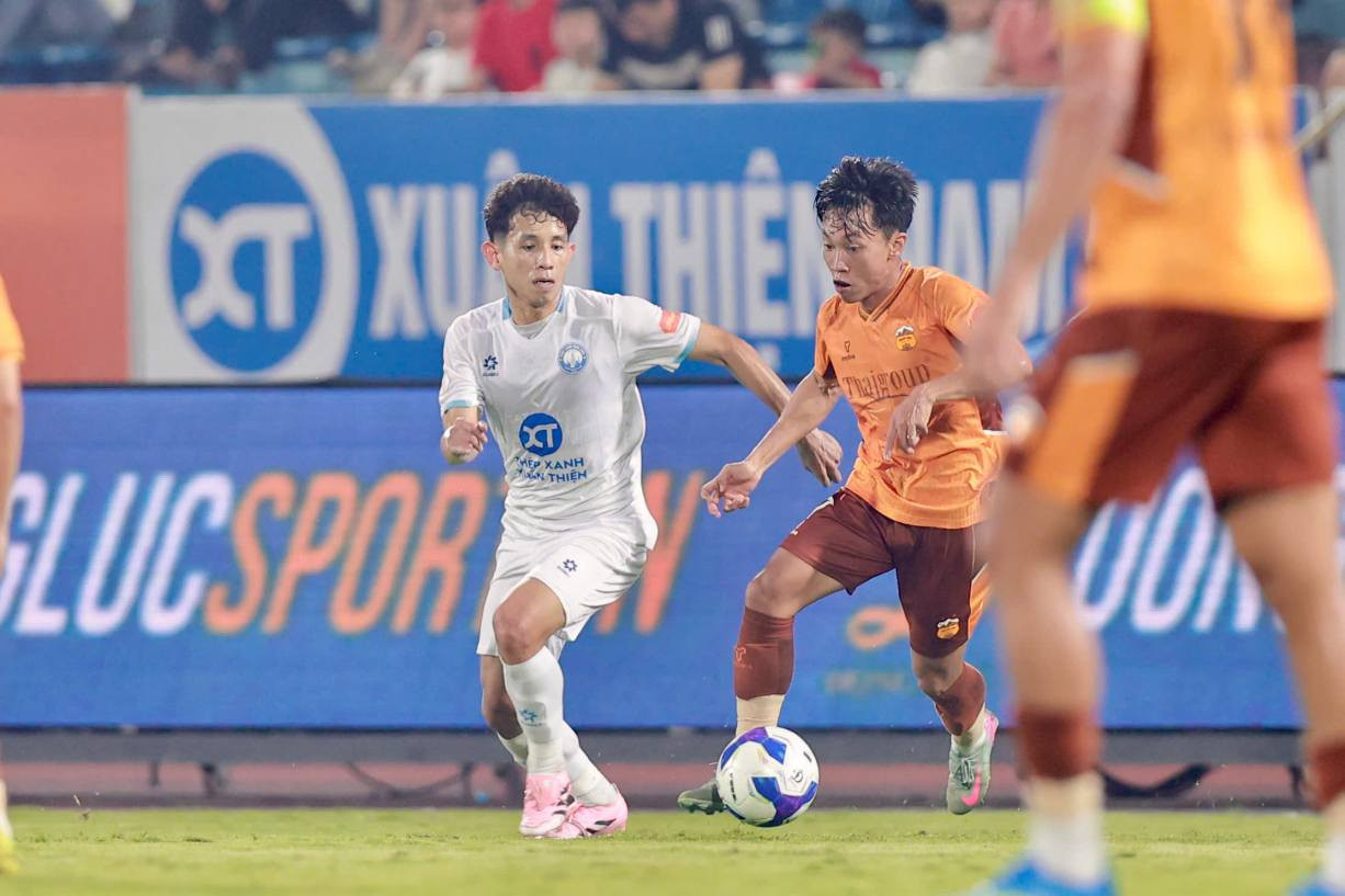 nam dinh vs hagl.jpg