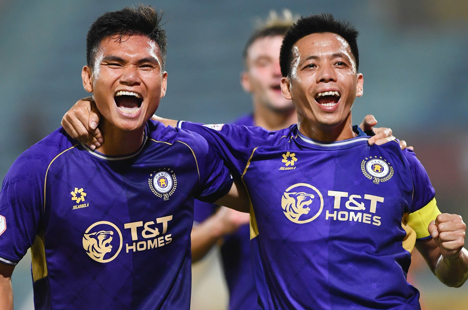 Hoàng Hên chói sáng, Hà Nội FC tìm lại nụ cười https://vms-files.vietnamnet.vn/vps_images/000001/000003/2026/4/12/ha-noi-ha-tinh-3-1799.jpg?width=0&s=0asg4B7N5pv2VQmy96vdBQ