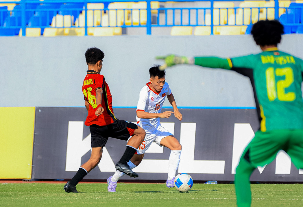 u17 viet nam 1.jpg