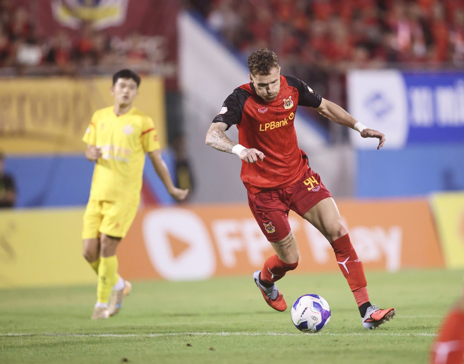 ninh binh vs pvf cand 1.jpg