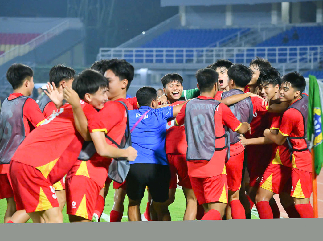 Kết quả b&oacute;ng đ&aacute; U17 Việt Nam vs U17 Malaysia h&ocirc;m nay 24/4: HLV Roland lập cột mốc chưa từng c&oacute;?