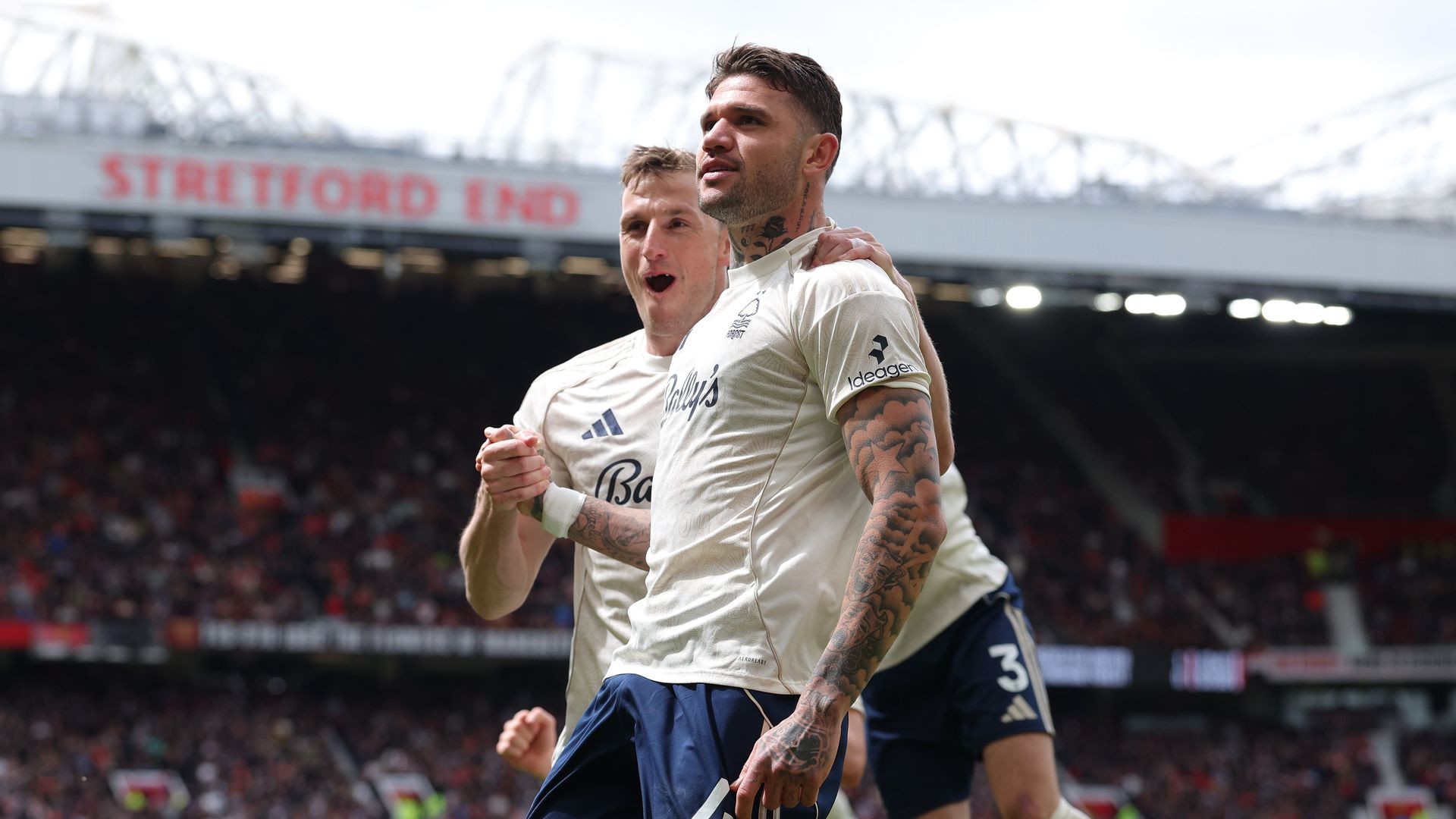 resources_premierleague_pulselive_com 2276695058 (2).jpg