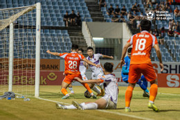 https://vms-files.vietnamnet.vn/vps_images/000001/000003/2026/5/8/da-nang-vs-becamex-tphcm-4-2225.jpg?width=0&s=H32jf28PT2WTW3J9ql3_hg