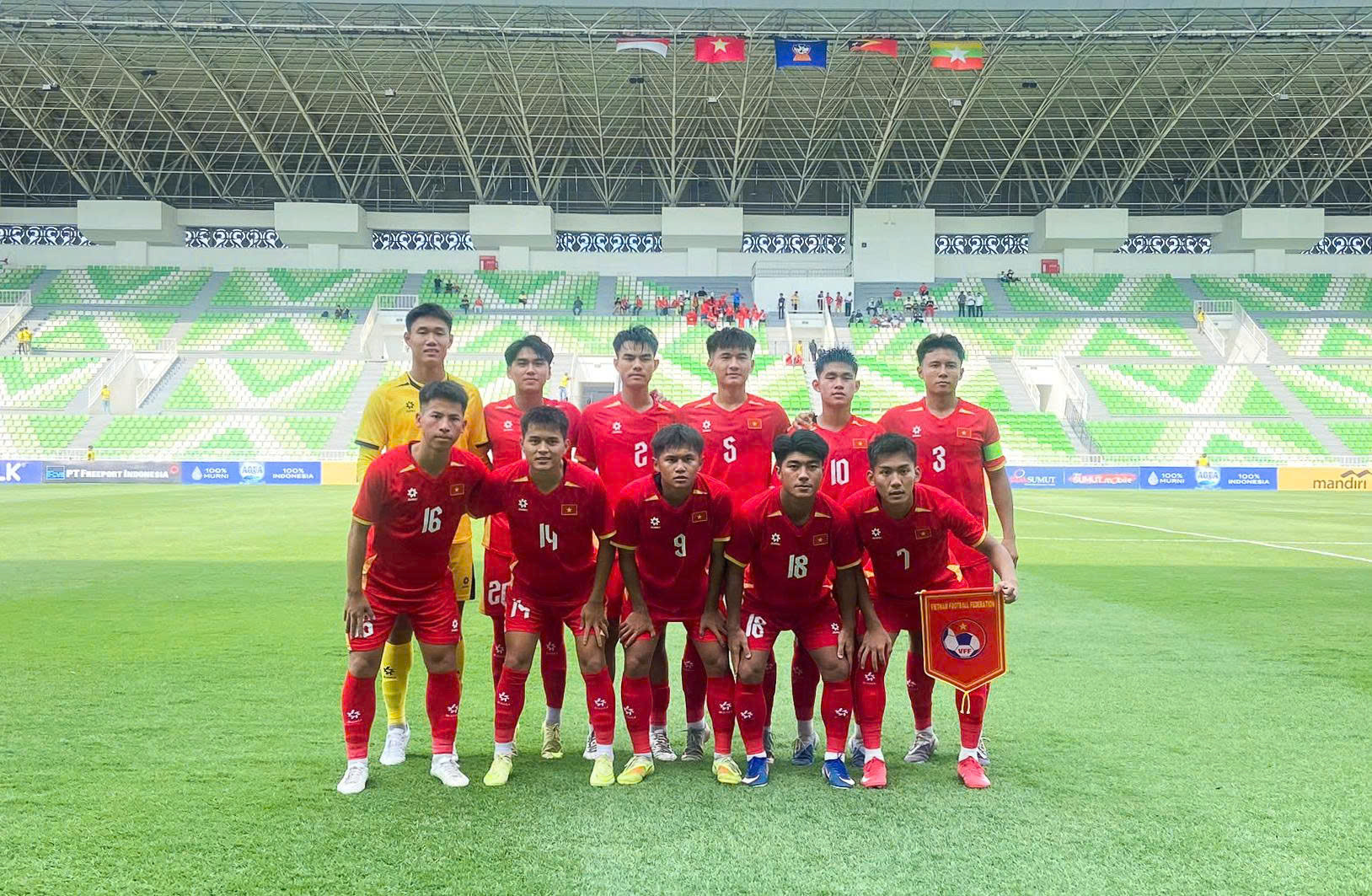 u19 viet nam 10.jpg