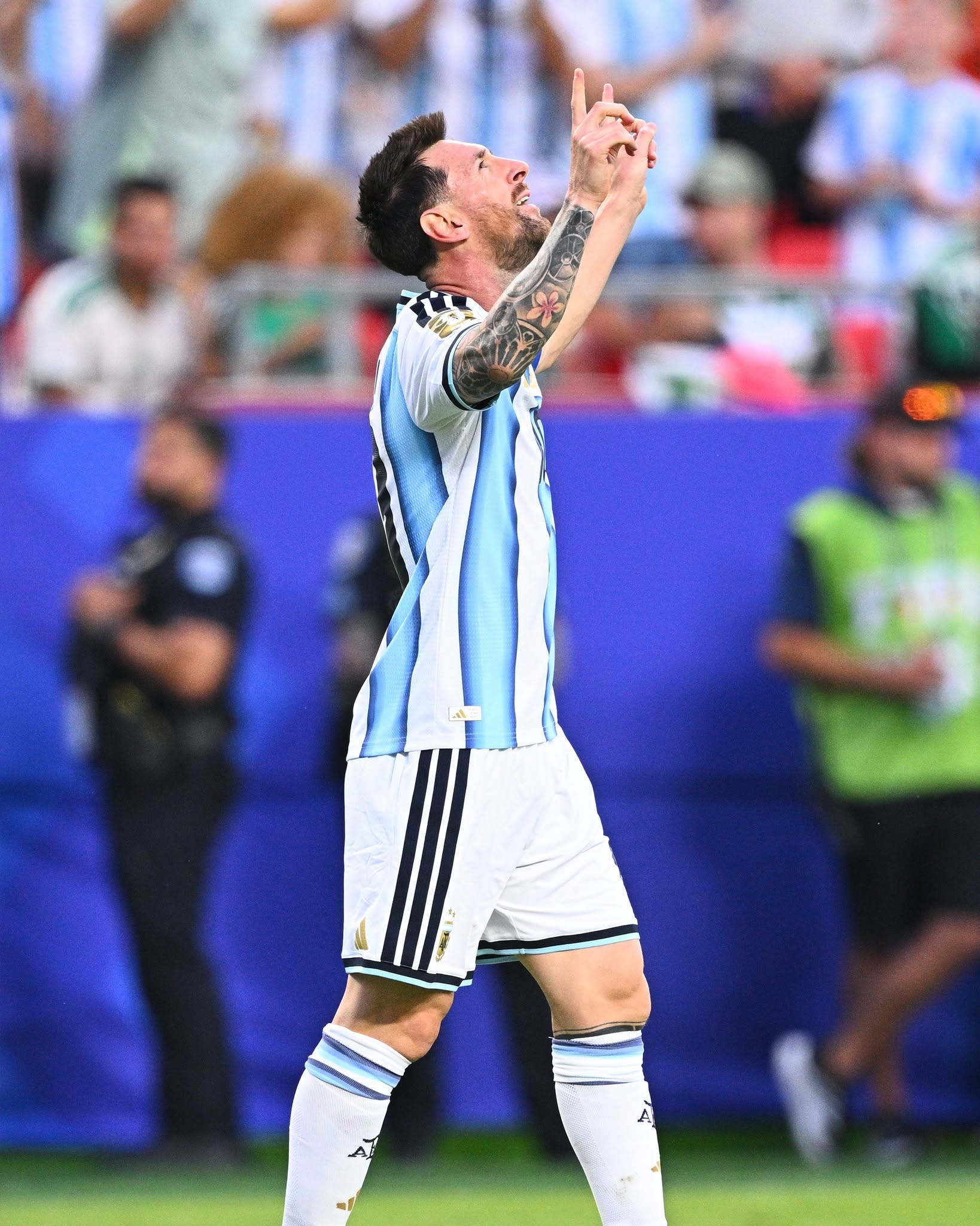 https://vms-files.vietnamnet.vn/vps_images/000001/000003/2026/6/17/messi-argentina-1081.jpg?width=0&s=vxqc4M6FsxBQOBXEQ4UiuA