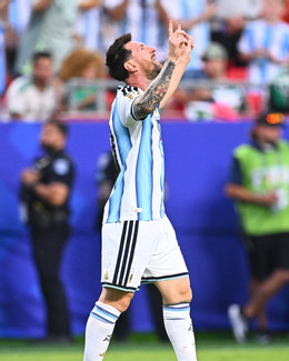 https://vms-files.vietnamnet.vn/vps_images/000001/000003/2026/6/17/messi-argentina-1081.jpg?width=0&s=vxqc4M6FsxBQOBXEQ4UiuA