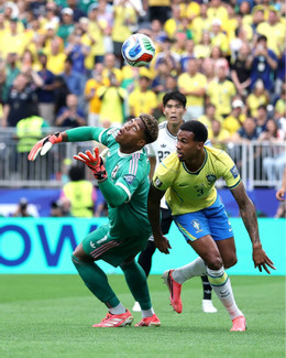 https://vms-files.vietnamnet.vn/vps_images/000001/000003/2026/6/30/nhat-ban-vs-brazil-3-144.jpeg?width=0&s=KK-aUcjsMIrsFLw9AkznKQ
