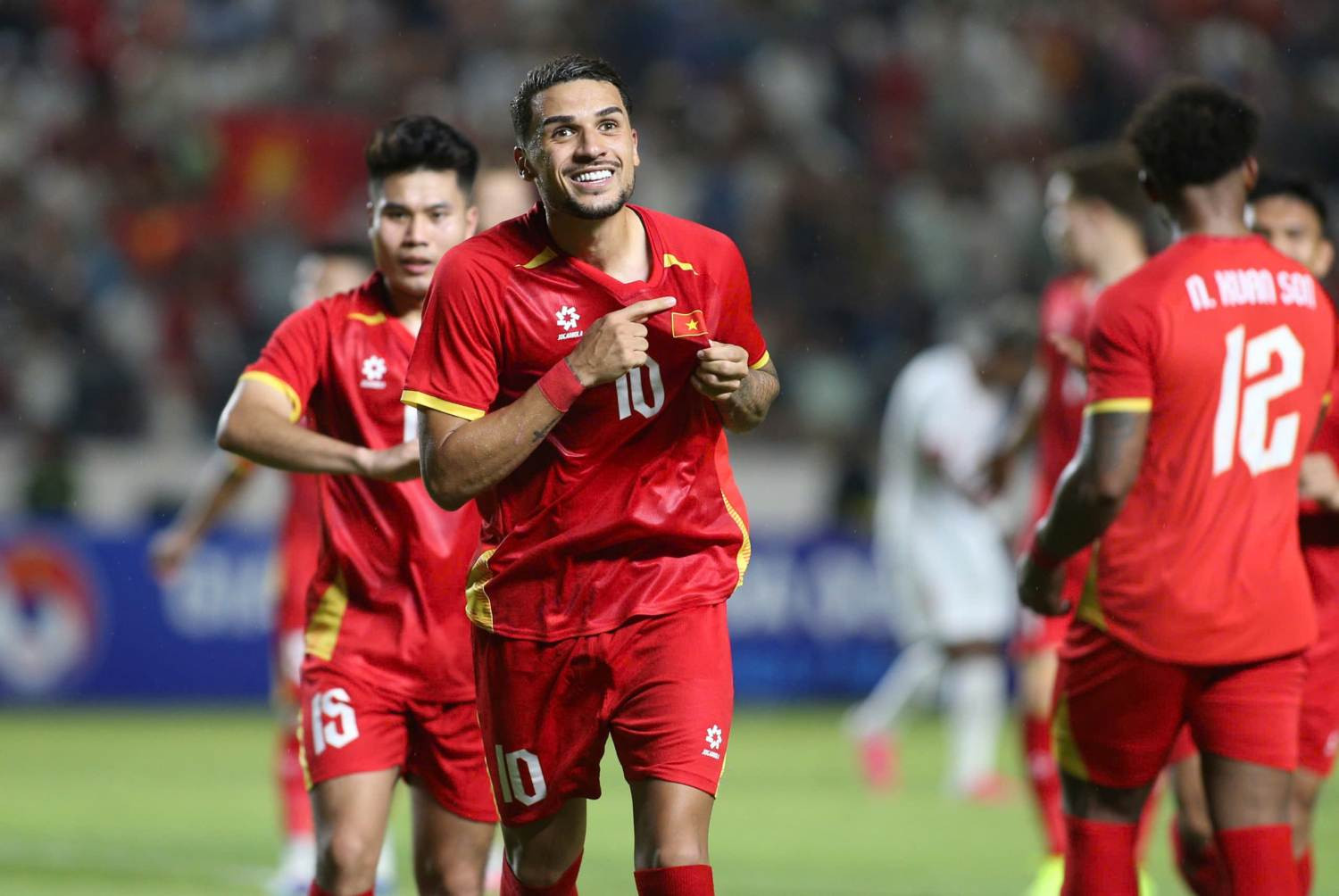 https://vms-files.vietnamnet.vn/vps_images/000001/000003/2026/7/18/hoang-hen-1-2065.jpg?width=0&s=CJAsT2qEG46xif2M80tIeQ