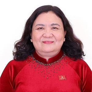 Bà Hồ Thị Hoàng Yến