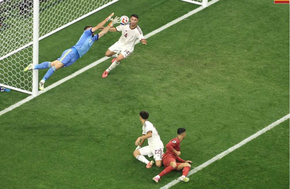 bo dao nha vs tay ban nha fifa 1.jpg