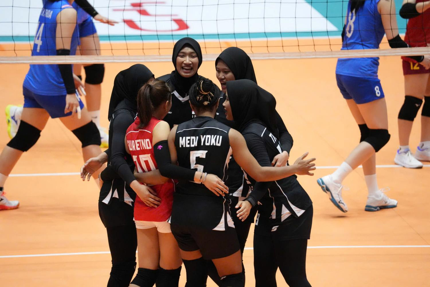 bong chuyen viet nam vs indonesia 5.jpg