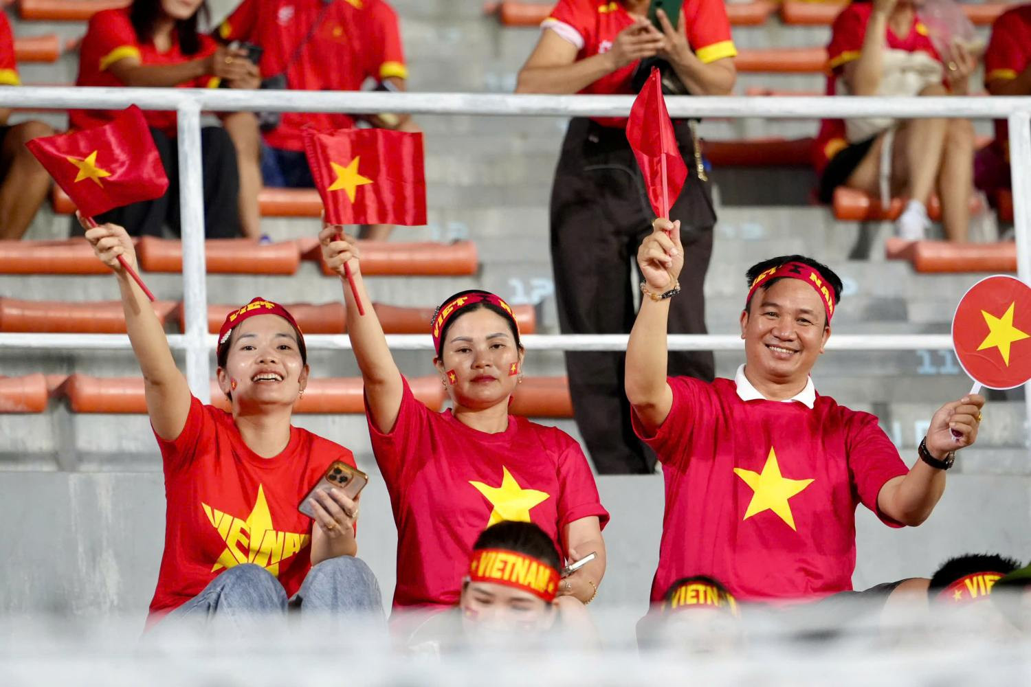 https://vms-files.vietnamnet.vn/vps_images/000001/000003/2026/8/16/cdv-viet-nam-1-1271.jpg?width=0&s=71chnhlCehliJckIgkfUOg