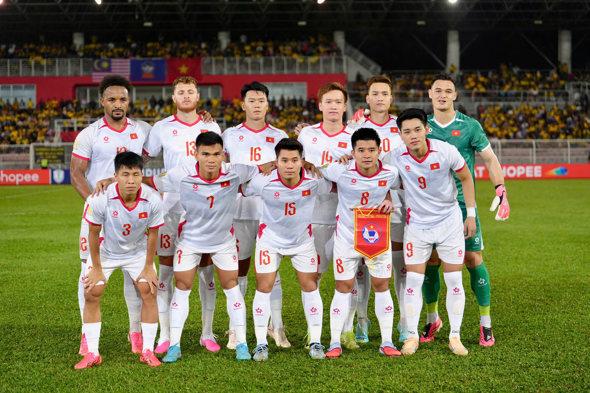 tuyen viet nam malaysia 1.jpg
