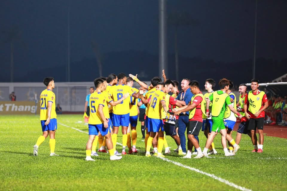 https://vms-files.vietnamnet.vn/vps_images/000001/000003/2026/9/11/bac-ninh-vs-ca-tphcm-1-3112.jpg?width=0&s=CWUXyS9dsiocPX7cL3lJCg