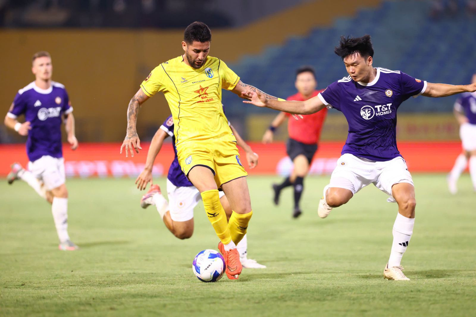 ha noi vs slna.jpg
