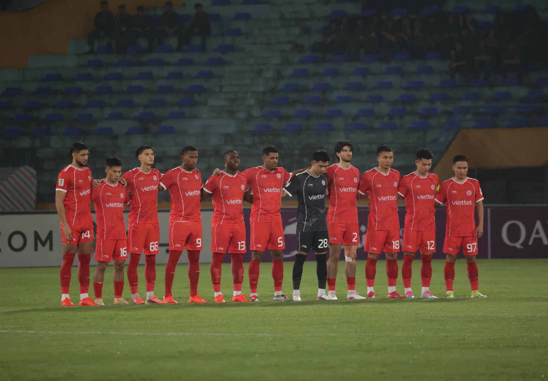the cong viettel Melbourne Victory 1.jpg
