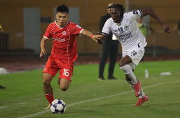 the cong viettel Melbourne Victory 2.jpg