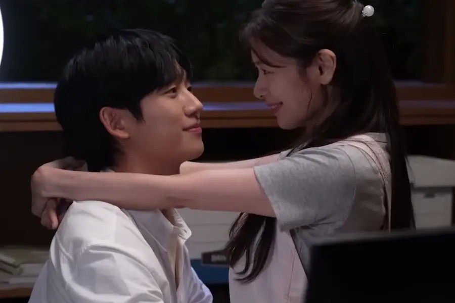 Jung Hae In chăm sóc Jung So Min đầy tình tứ, ngọt ngào