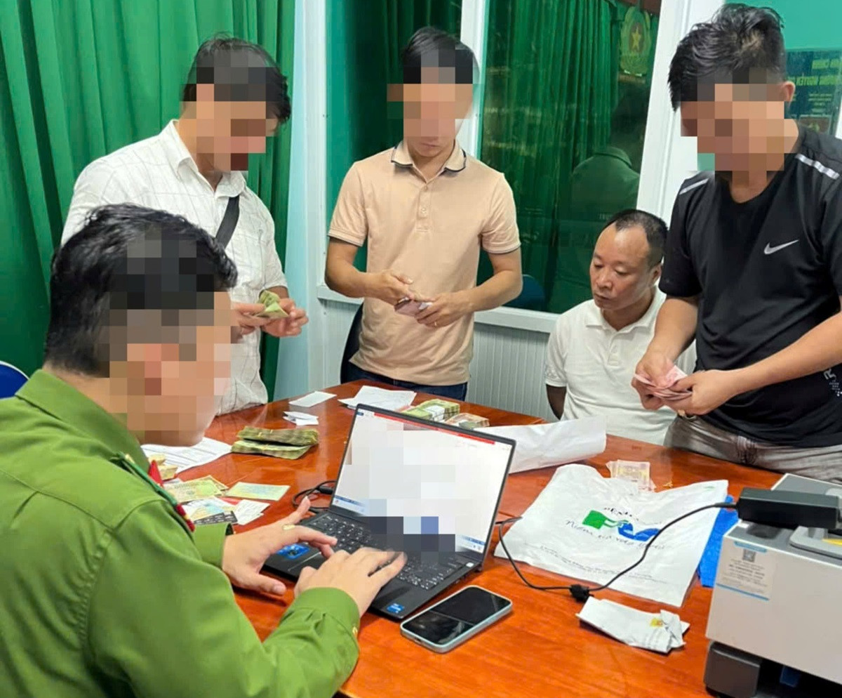 Bắt người giả danh đại tá công an lừa chạy án cho vợ chồng Tú “ác” ở Bình Thuận.jpg