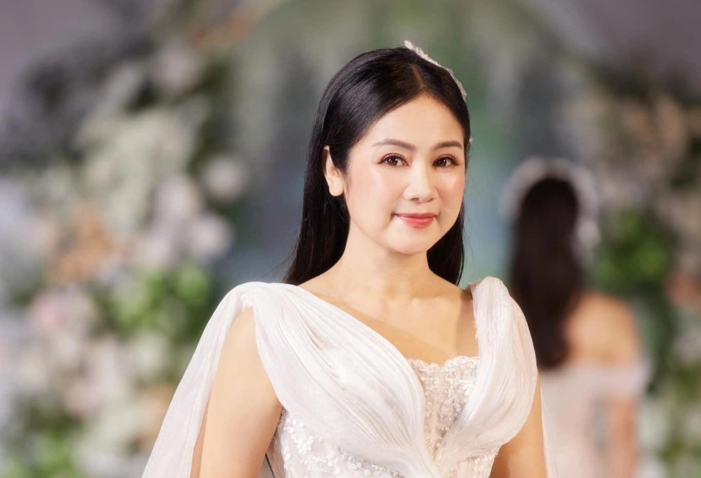 Cuộc sống viên mãn ở tuổi 55 của mỹ nhân 'lá ngọc cành vàng'