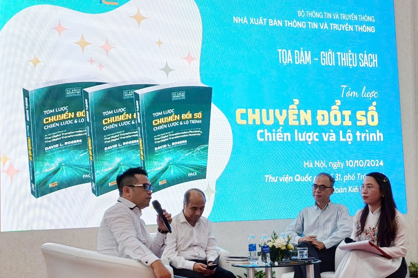 Cuốn sách tóm lược về chuyển đổi số duy nhất ở Việt Nam có