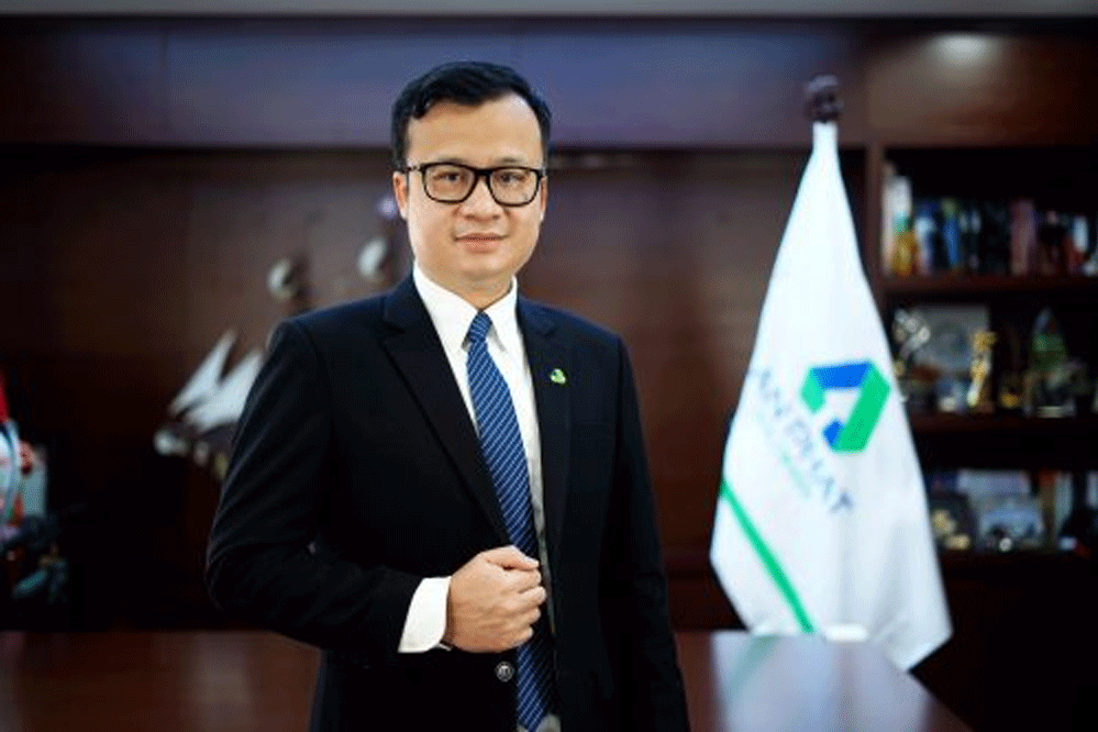 Đại gia Nam Định rút lui, ông lớn ngành nhựa có chủ tịch 0% cổ phần