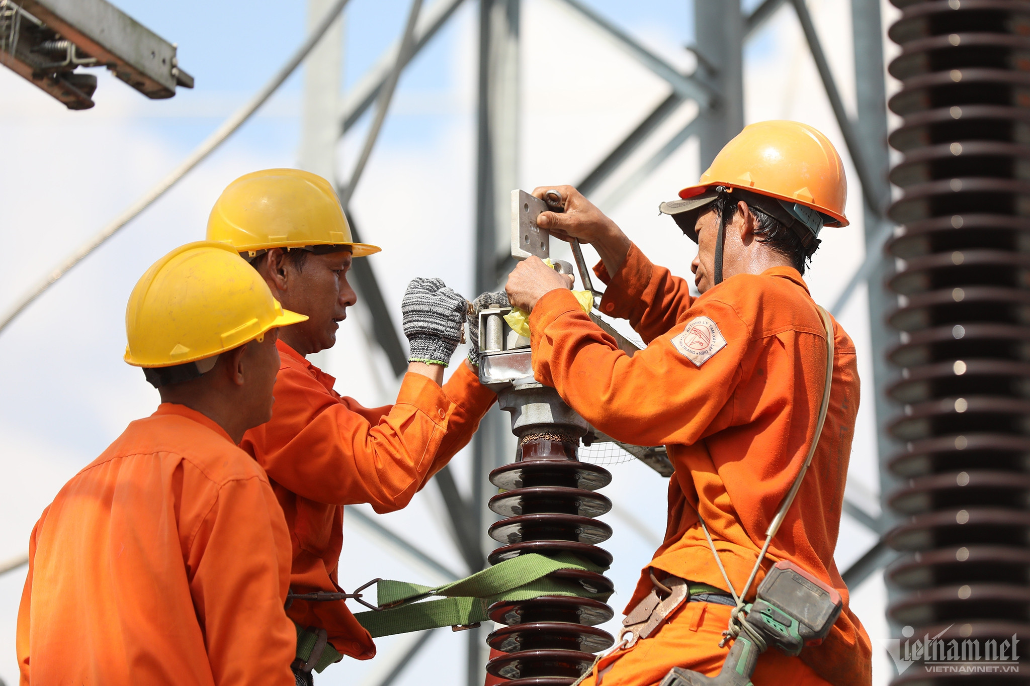 Tại sao EVN lỗ hơn 21.000 tỷ đồng?