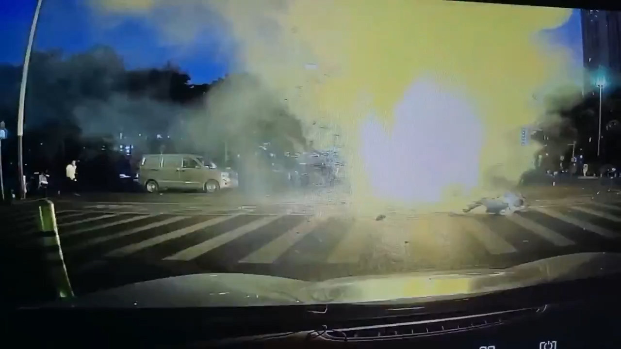 USA TRIP . TẬP 4  Room Tour The Plaza Hotel, New York.01_15_52_22.Still134.jpg