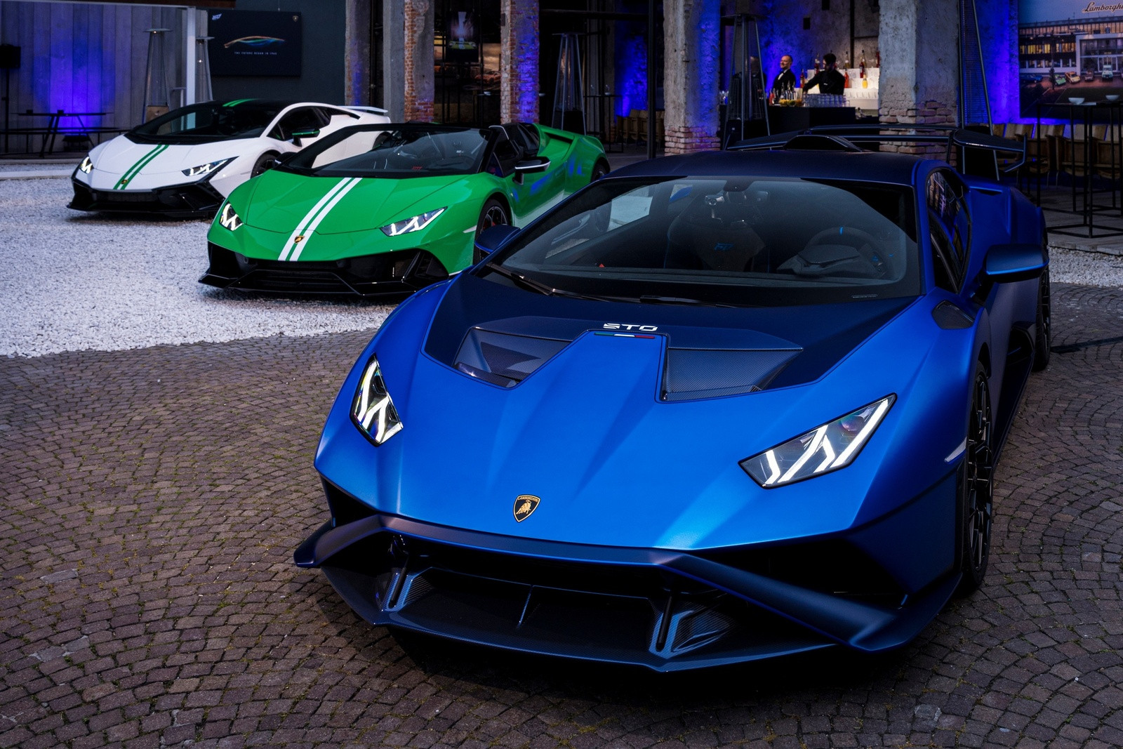 lamborghini huracan sto 60th anniversary 1 1 3934.jpg