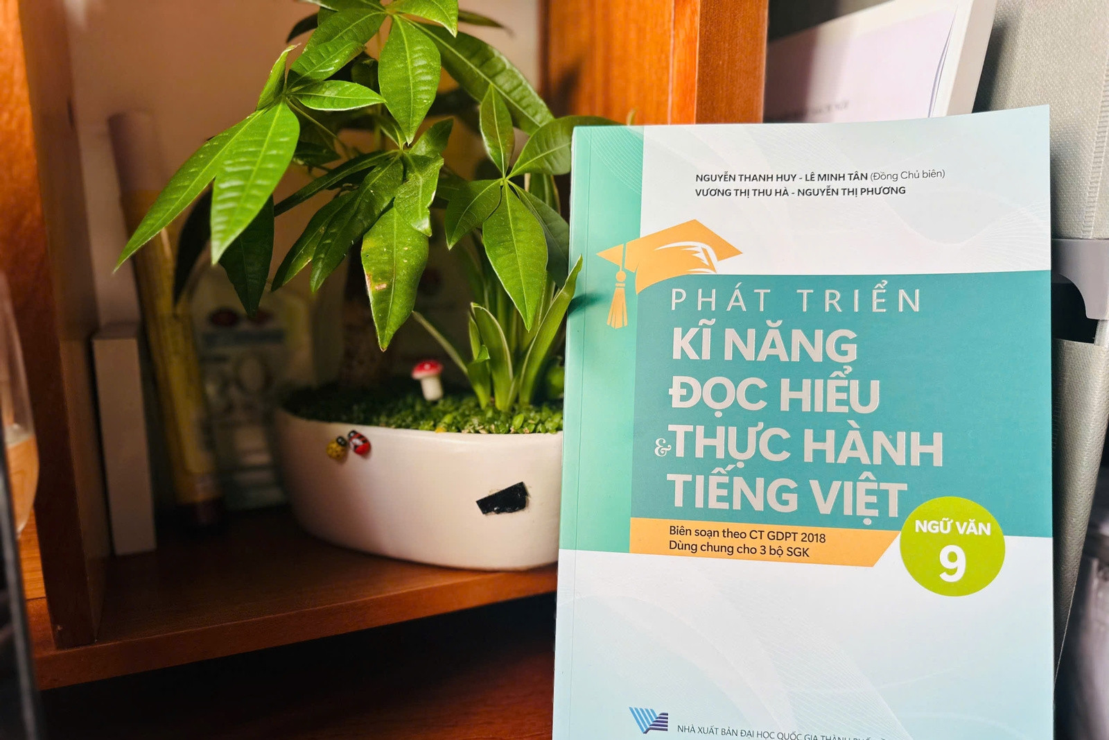 Sở hữu sách này, học sinh không ngại học Văn, giáo viên có thêm ngữ liệu ra đề