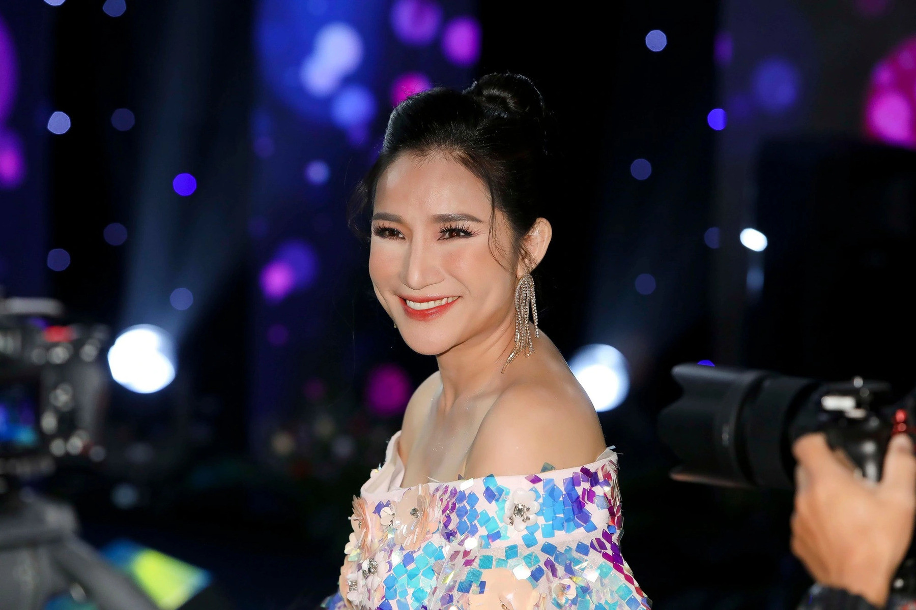 Anh Cat tuong dep (1).jpg