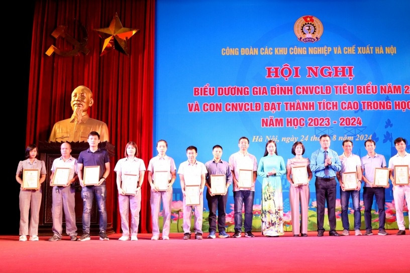 Hà Nội: Triển khai nhiệm vụ xây dựng gia đình công nhân, viên chức tiêu biểu