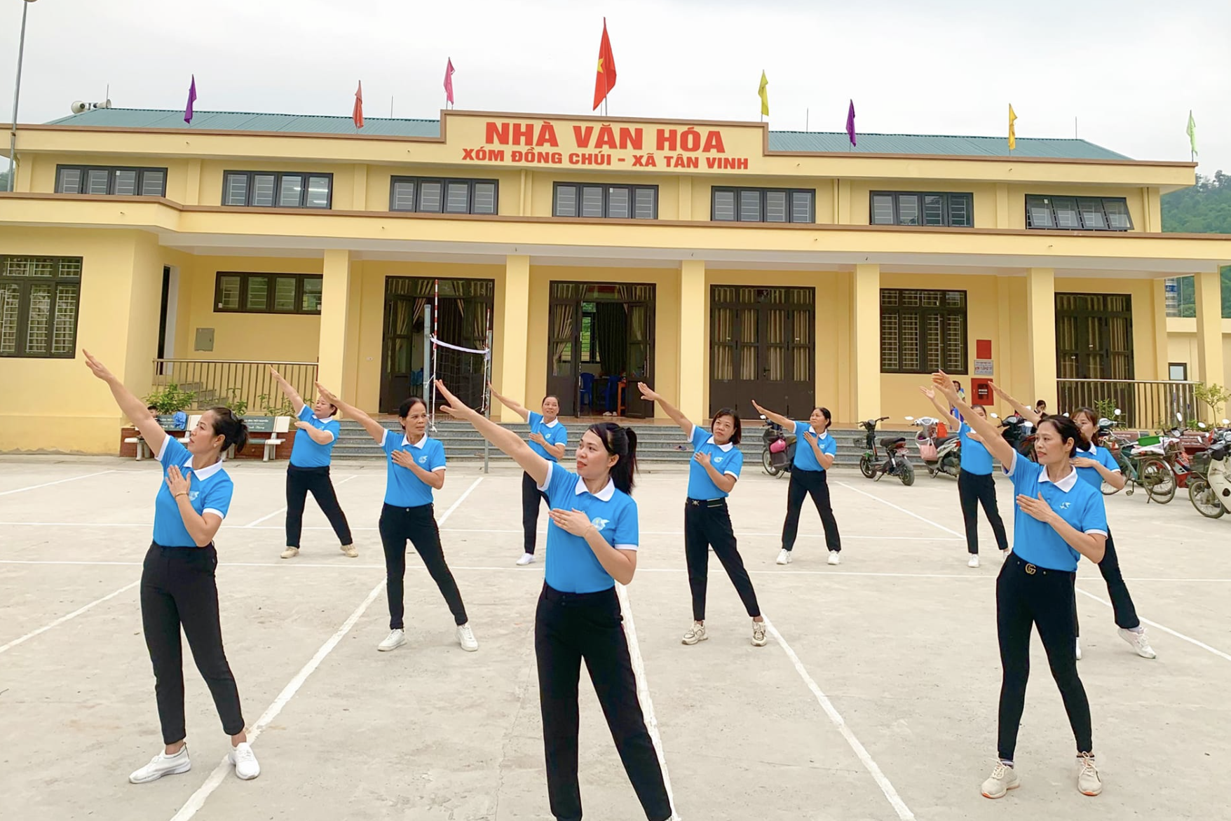 Tân Vinh chung sức, đồng lòng xây dựng nông thôn mới nâng cao