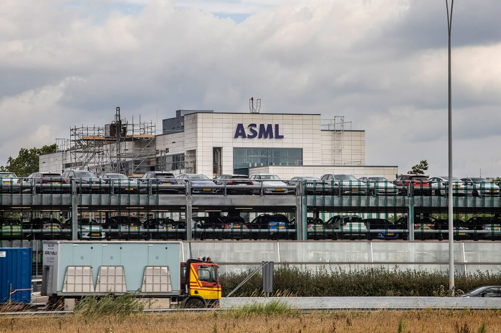 asml headquarter bloomberg