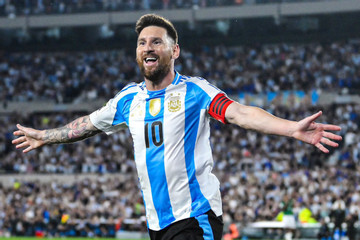 Messi bất ngờ nói đến chuyện từ giã tuyển Argentina