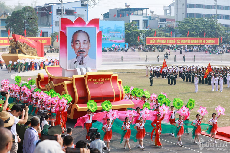 Sứ mệnh dẫn dắt trong 'kỷ nguyên vươn mình'