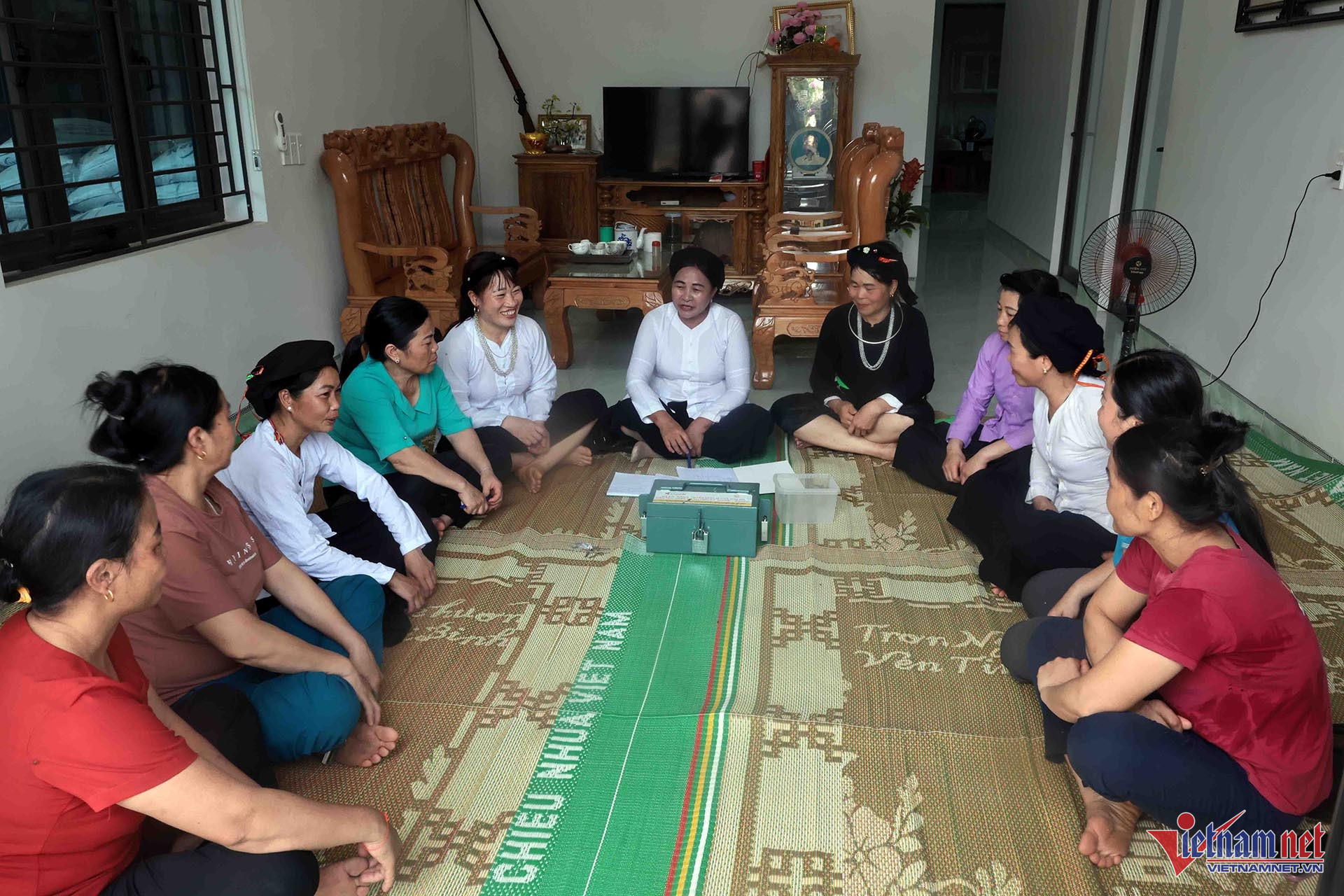 W-A5 HOP TO VV DU AN CARE_8321.jpg