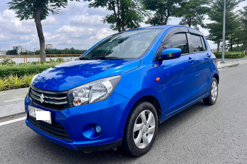 Với 300 triệu đồng, ngoài Toyota Wigo 1.2G AT 2018 có thể mua xe gì?