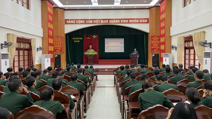 anh hoi nghihgkjgh.jpg