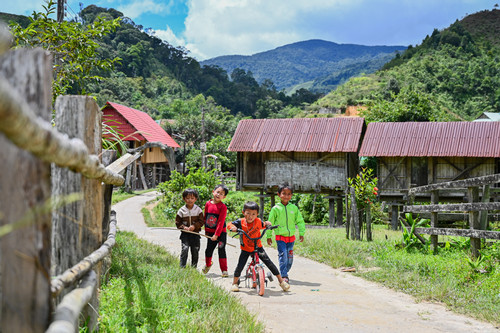 Nam Trà My lo nhà ở cho hộ nghèo, cận nghèo