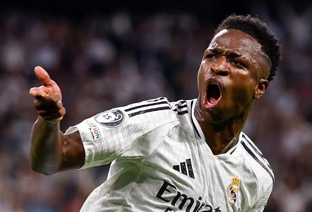 Vinicius lập hat-trick tuyệt đỉnh, Real Madrid ngược dòng ngoạn mục