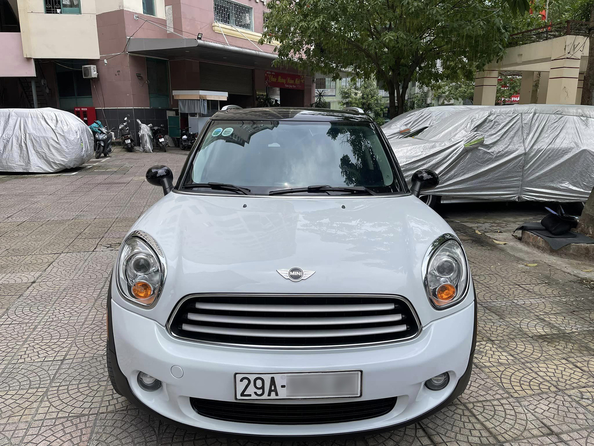 mini cooper 2.jpg