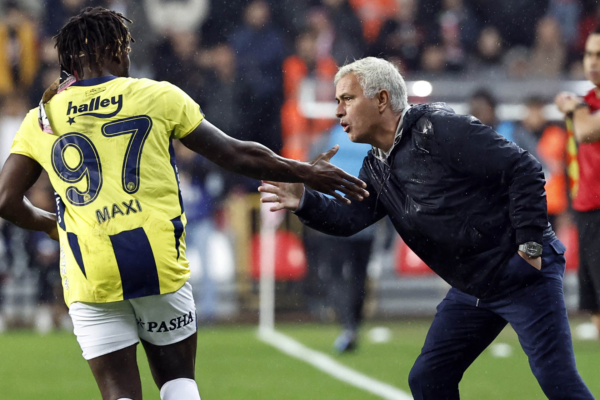 Mourinho Fenerbahce. Fenerbahce.org