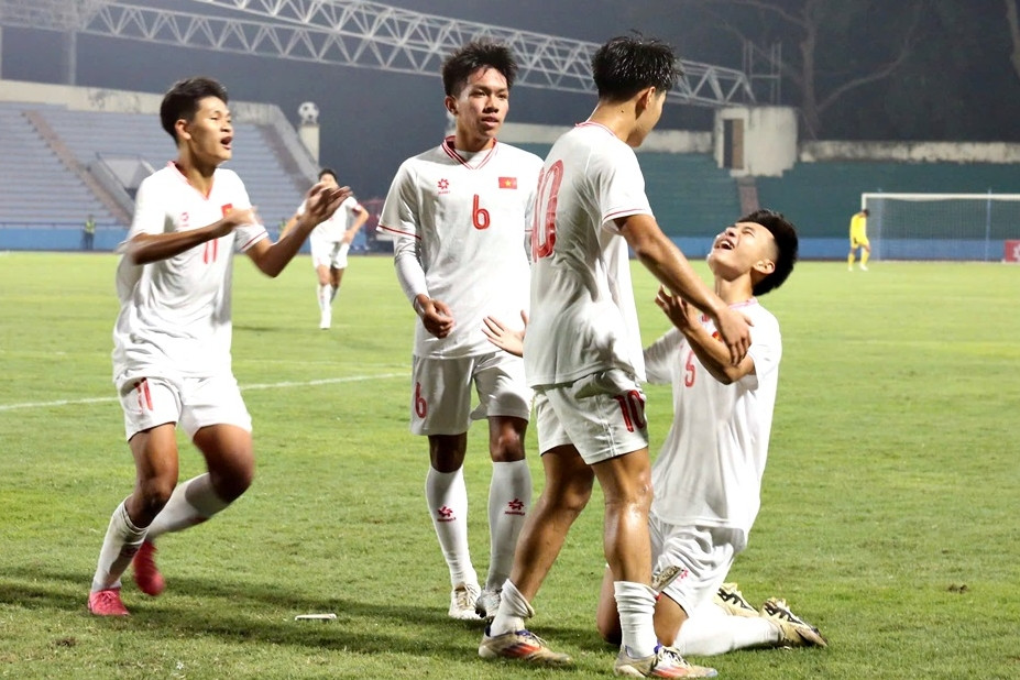 Highlights U17 Việt Nam 2-0 U17 Myanmar: Thắp lên hi vọng đi tiếp