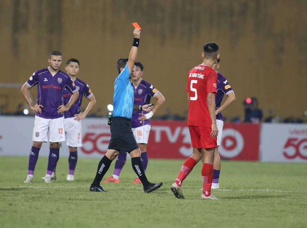 the cong viettel vs binh duong 1.jpg