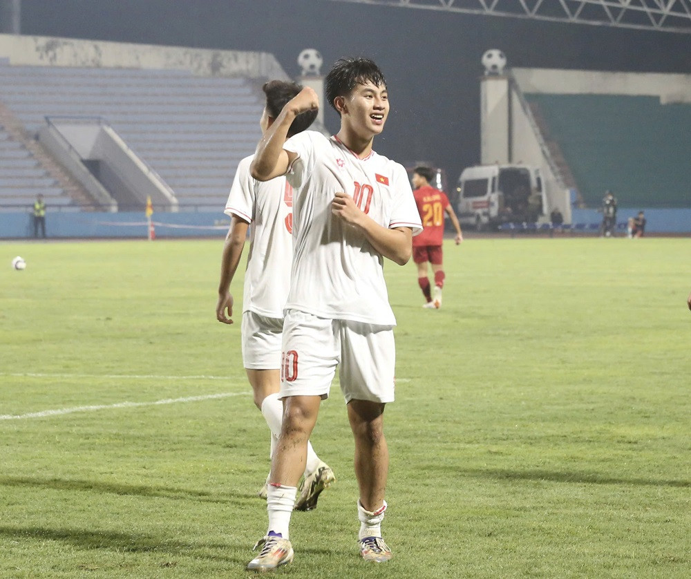 U17 Myanmar vs U17 Viet Nam.jpg