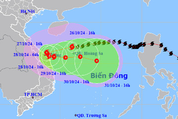 Bão số 6 áp sát ven biển miền Trung, mưa cường suất rất lớn và kéo dài